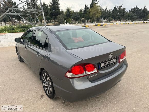 2011 HONDA CİVİC 1.6İ VTEC PREMİUM DÜŞÜK KM