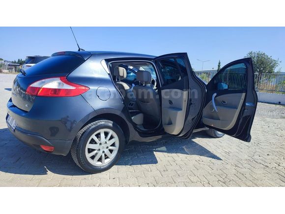 Sahibinden Renault Megane 1.5 dCi Privilege 2012 Model