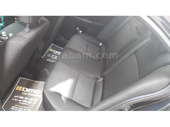 Sahibinden Mitsubishi Lancer 1.5 Invite 2011 Model  225.000 km Siyah