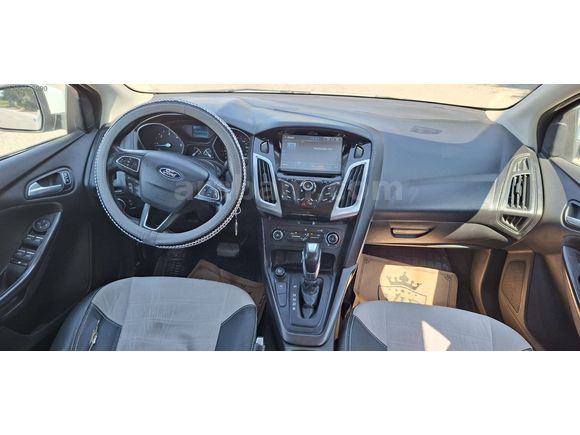 FORD FOCUS 2017 ÇIKIŞLI HASARSIZ BAKIMLI EKSPERTİZLİ