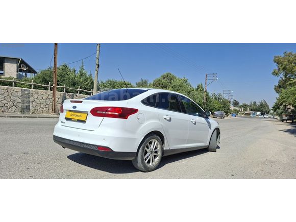 FORD FOCUS 2017 ÇIKIŞLI HASARSIZ BAKIMLI EKSPERTİZLİ