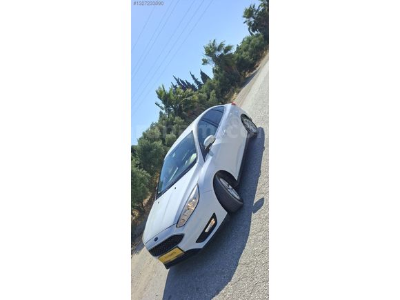 FORD FOCUS 2017 ÇIKIŞLI HASARSIZ BAKIMLI EKSPERTİZLİ