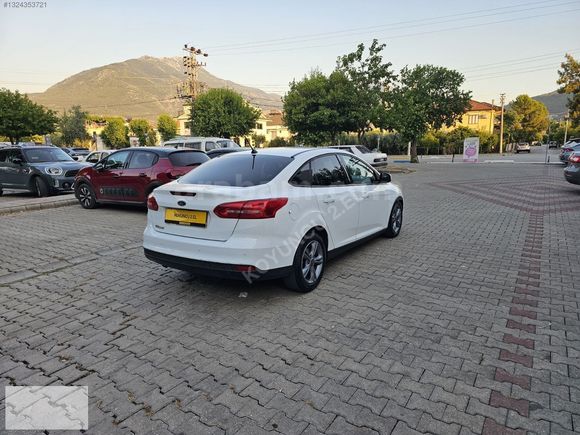 FOCUS %100 ORJİNAL EMSALSİZ BOYASIZ KAZASIZ ÇOK TEMİZ 44 BİNDE