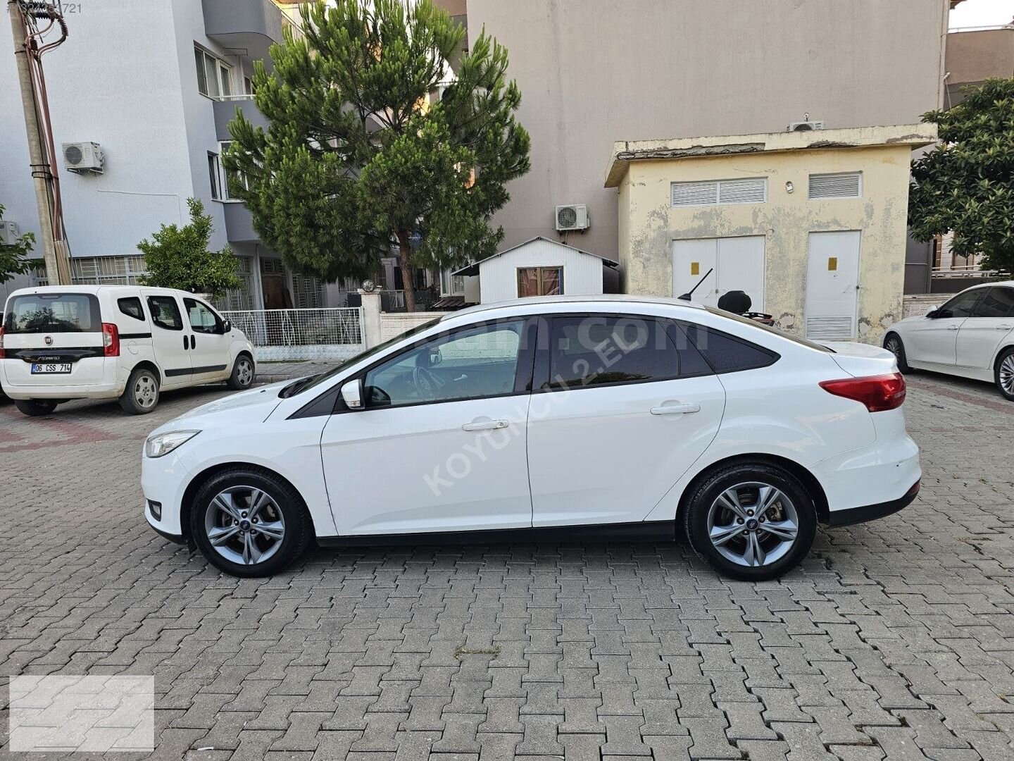 Galeriden Ford Focus 1.5 TDCi Style 2018 Model Muğla 44.000 km Beyaz 4