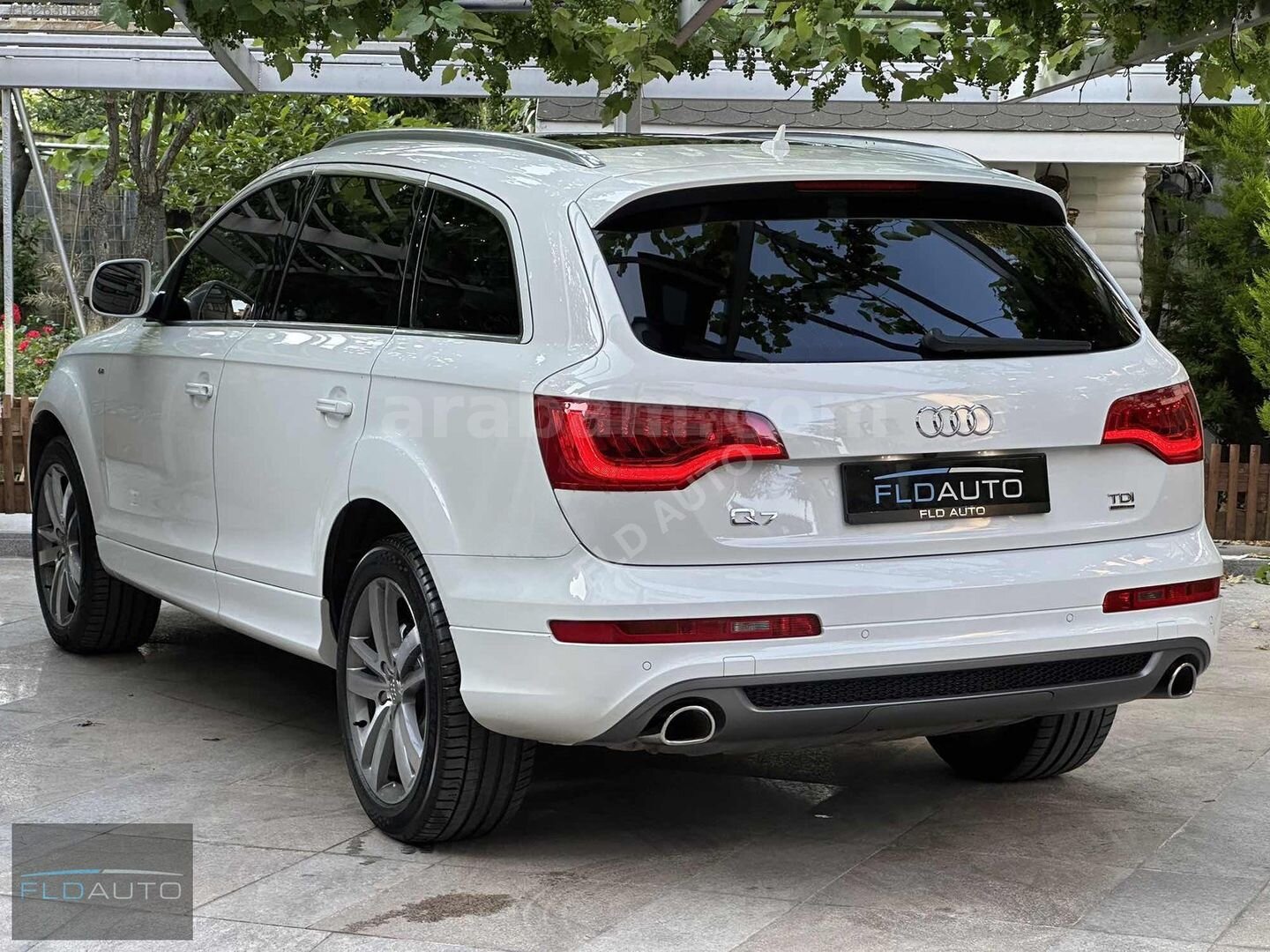 Galeriden Audi Q7 3.0 TDI Quattro 2012 Model İstanbul 147.000 km Beyaz 4