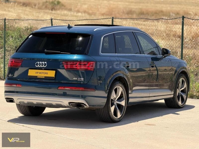 VİP MOTORS DAN HATASIZ BOYASIZ DEĞİŞENSİZ 125 BİN KM DE Q7 5