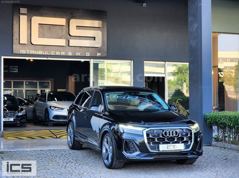 Galeriden Audi Q7 45 TFSI 2024 Model İstanbul 52.000 km Siyah