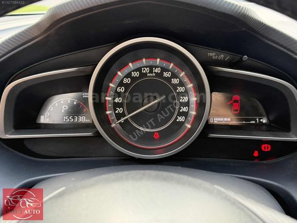 HATASZ 2014 MAZDA 3 1.5 SKYACTİVE OTOMATİK-K.ISITMA-G.GÖRÜŞ-AZKM