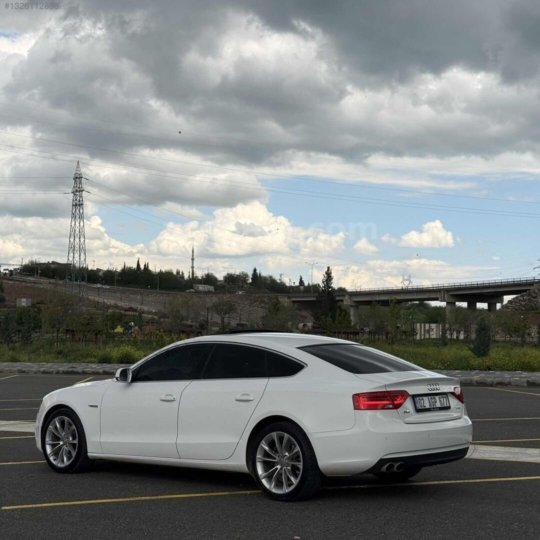 Galeriden Audi A5 Sportback 2.0 TDI 2014 Model Adıyaman 156.000 km Beyaz 4