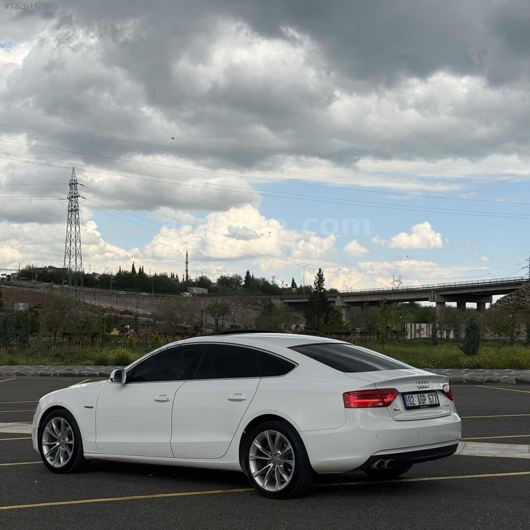 Galeriden Audi A5 Sportback 2.0 TDI 2014 Model Adıyaman 156.000 km Beyaz 5
