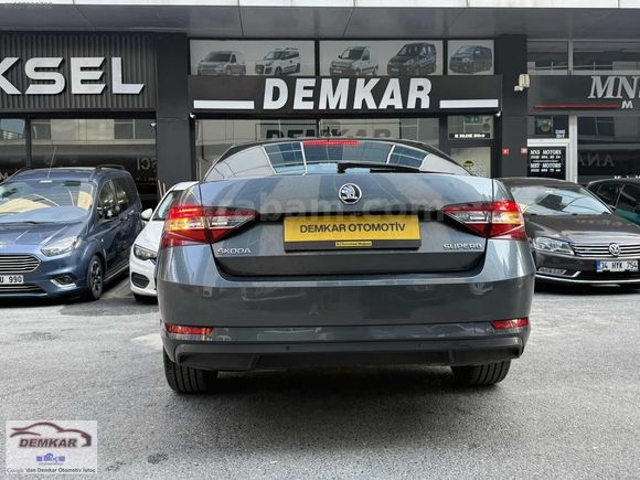 Demkar otomotiv den cam tavanlı Superb