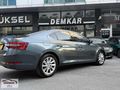 Demkar otomotiv den cam tavanlı Superb