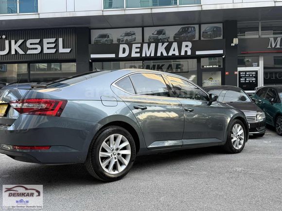 Demkar otomotiv den cam tavanlı Superb