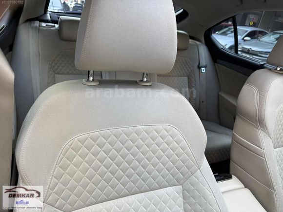 Demkar otomotiv den cam tavanlı Superb