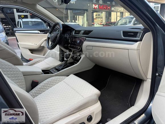 Demkar otomotiv den cam tavanlı Superb