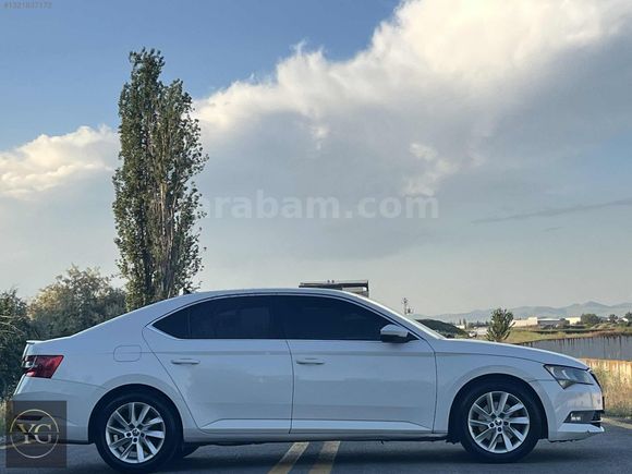 2015 MODEL 1.6 TDI GreenTec SKODA SUPERB STYLE