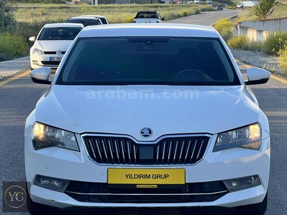 2015 MODEL 1.6 TDI GreenTec SKODA SUPERB STYLE