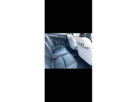 Memurdan Honda Civic 1.6i VTEC Eco Executive 2017 Model 