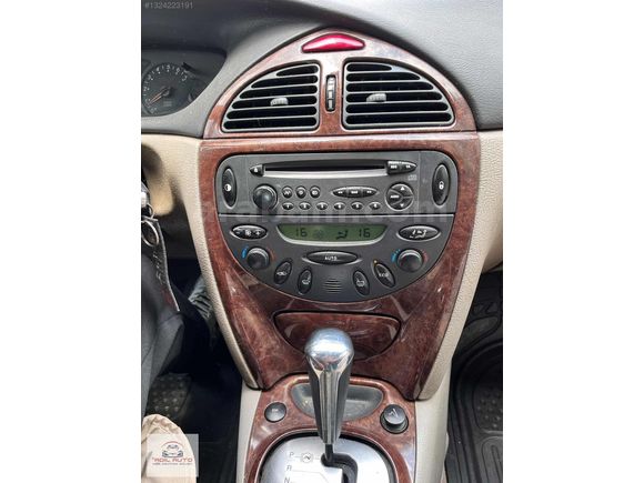 Adil' den 2003 MODEL OTOMATİK VİTES C5 2.0 SX PAKET