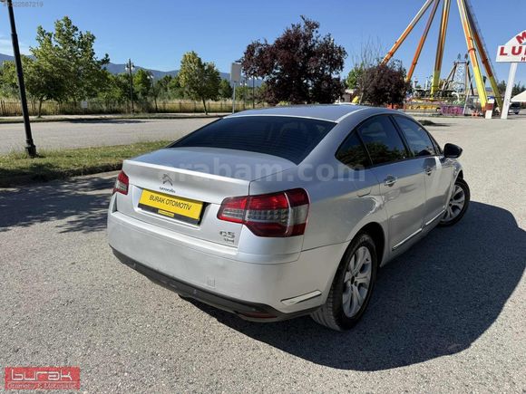 BURAK OTOMOTİV'DEN 2013 CİTROEN C5 1.6 E-HDİ DYNAMİQUE ORJINAL