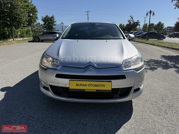 BURAK OTOMOTİV'DEN 2013 CİTROEN C5 1.6 E-HDİ DYNAMİQUE ORJINAL