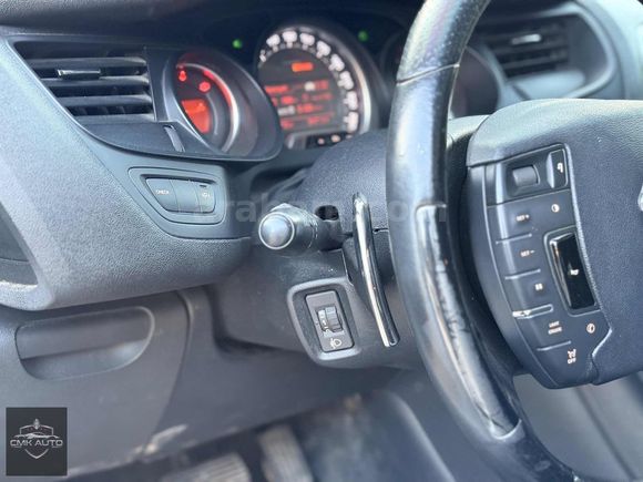 CMK AUTO 2015 C5 E-HDI EXECUTİVE 1.5 LOKAL EMSALSİZ TEMİZLİK