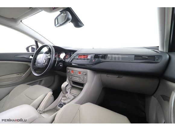 2012 C5 E HDİ DYNAMİQUE SUNROOF İÇİ BEJ BAKIMLARI TAM TERTEMİZ.