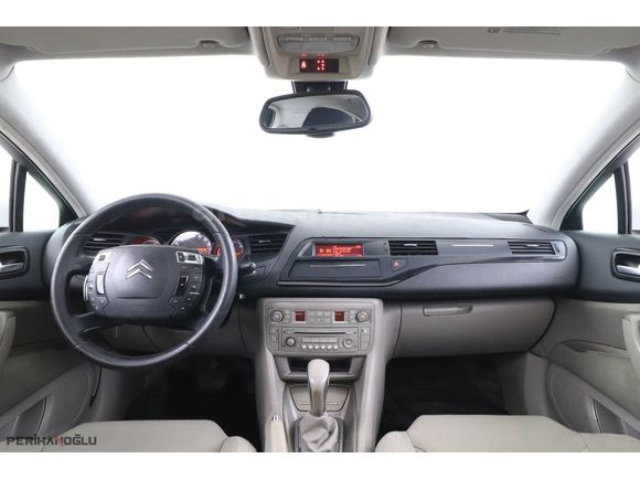 2012 C5 E HDİ DYNAMİQUE SUNROOF İÇİ BEJ BAKIMLARI TAM TERTEMİZ.