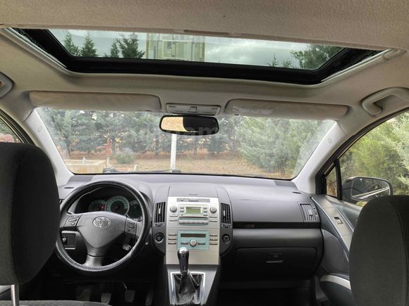 SAHİBİNDEN SATILIK TOYOTA COROLLA VERSO