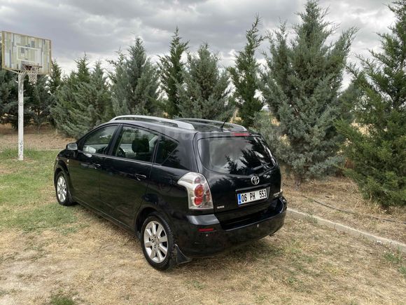 SAHİBİNDEN SATILIK TOYOTA COROLLA VERSO