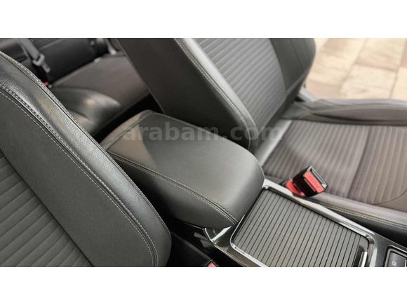 /SERVİS BAKİMLİ/HATASİZ/BOYASİZ/ CAM TAVAN /138.000 KM