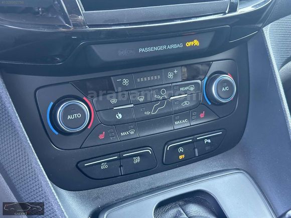 GALERİ 25'DEN 2020 MODEL OTOMATİK CONNECT 1.5 TİTANİUM