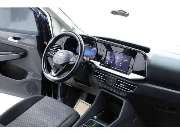 HIZLI'DAN FORD CONNECT TİTANİUM CAM TAVANLI