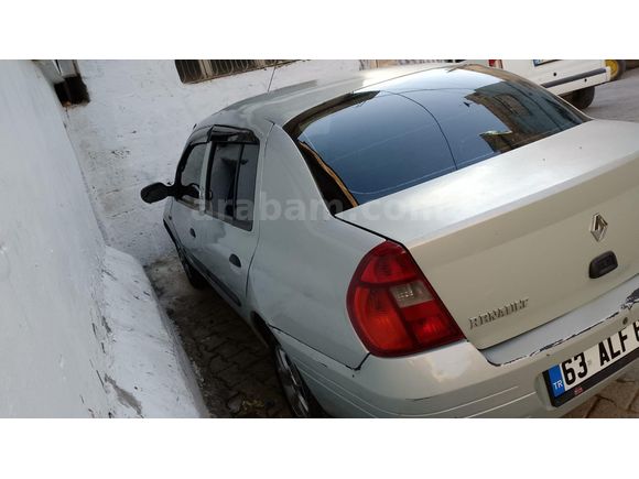 Sahibinden Renault Clio 1.4 2001 Model