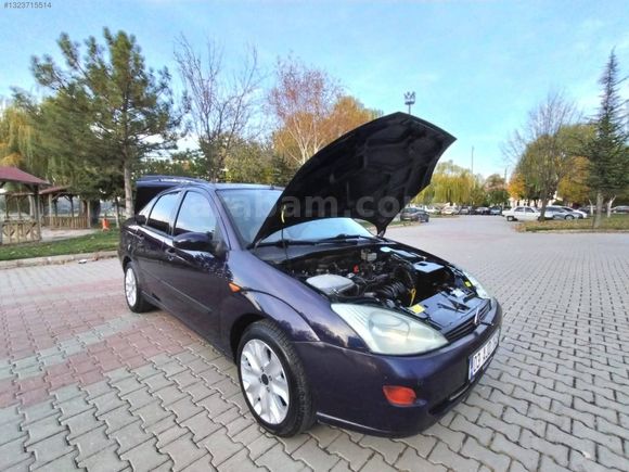 2000 MODEL FOCUS 1.6 DEĞİŞENSİZ 3 PARÇA BOYALI 272 BİN KM