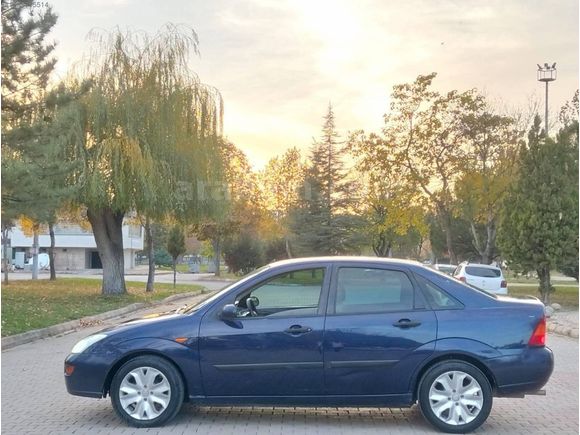 2000 MODEL FOCUS 1.6 DEĞİŞENSİZ 3 PARÇA BOYALI 272 BİN KM