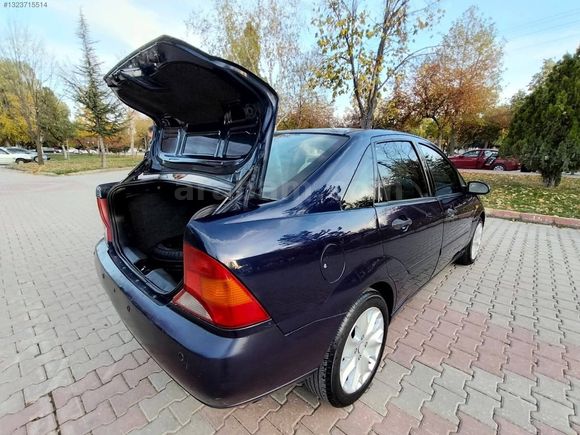 2000 MODEL FOCUS 1.6 DEĞİŞENSİZ 3 PARÇA BOYALI 272 BİN KM