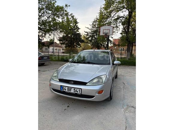 2001 Model ORJİNAL- DEĞİŞENSİZ FORD FOCUS 1.6 Ambient