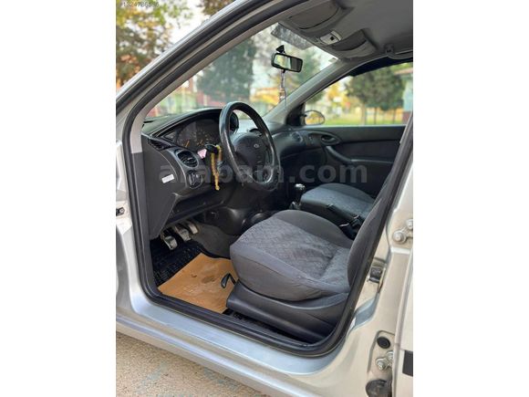 2001 Model ORJİNAL- DEĞİŞENSİZ FORD FOCUS 1.6 Ambient