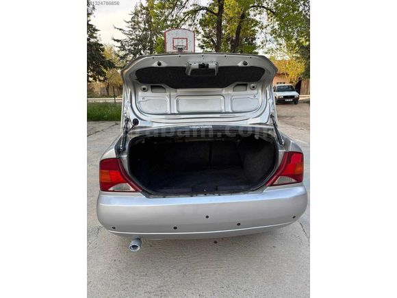 2001 Model ORJİNAL- DEĞİŞENSİZ FORD FOCUS 1.6 Ambient