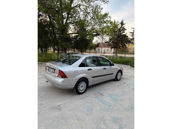 2001 Model ORJİNAL- DEĞİŞENSİZ FORD FOCUS 1.6 Ambient