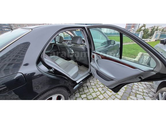 Sahibinden Mercedes - Benz E 200 Elegance 2000 Model  217.000 km Siyah
