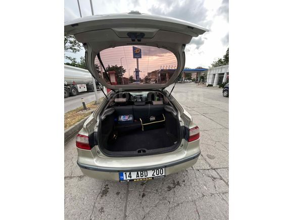 Sahibinden Renault Laguna 1.6 Privilege 2004 Model 