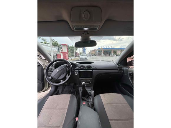 Sahibinden Renault Laguna 1.6 Privilege 2004 Model 
