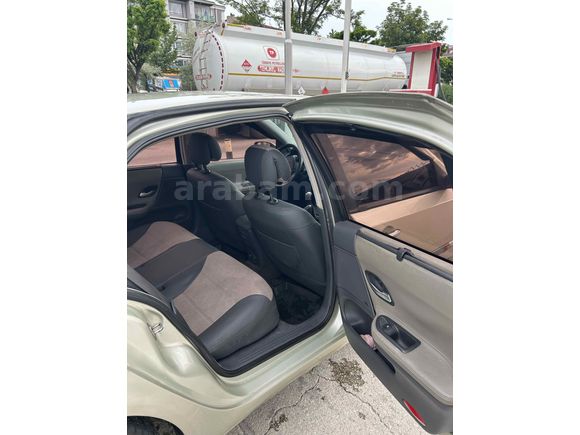 Sahibinden Renault Laguna 1.6 Privilege 2004 Model 