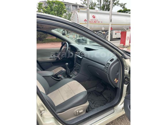 Sahibinden Renault Laguna 1.6 Privilege 2004 Model 