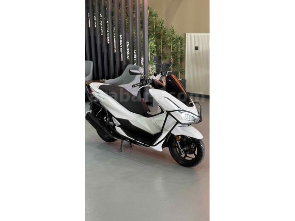 YENİ KASA PCX 125 9.100 KM