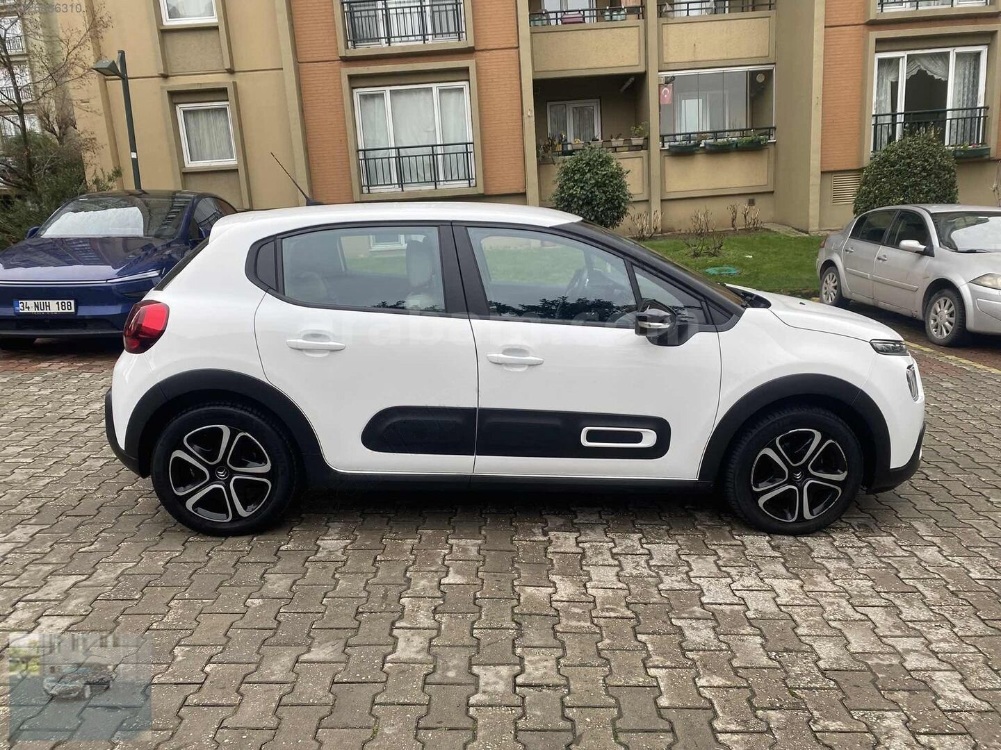 Galeriden Citroen C3 1.2 PureTech Feel Bold 2024 Model İstanbul 57.000 km Beyaz 7