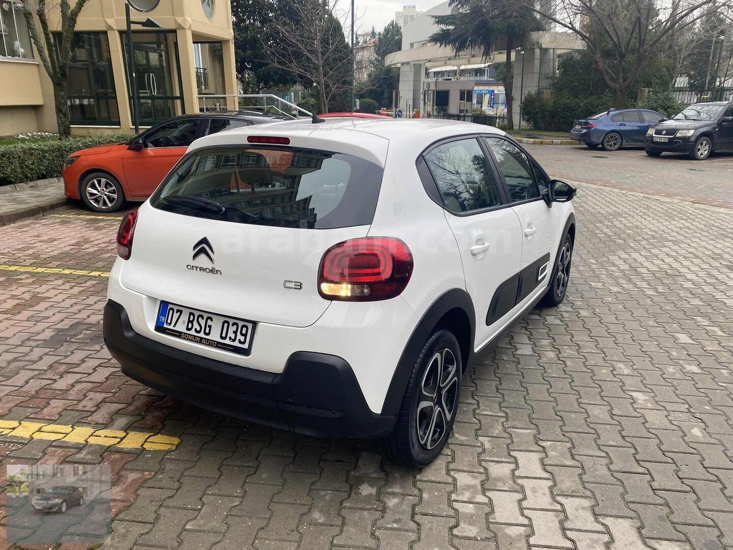 Galeriden Citroen C3 1.2 PureTech Feel Bold 2024 Model İstanbul 57.000 km Beyaz 2