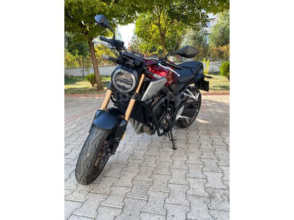 MEMURDAN SATILIK HATASIZ BOYASIZ DEĞİŞENSİZ CB650R